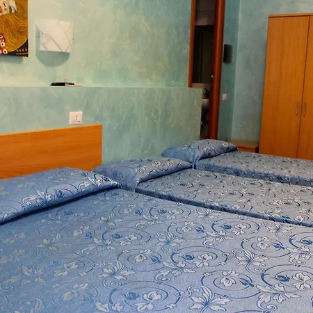 Hotel Tokyo Roma