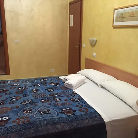 Hotel Tokyo *