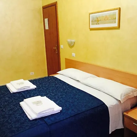 Hotel Tokyo *